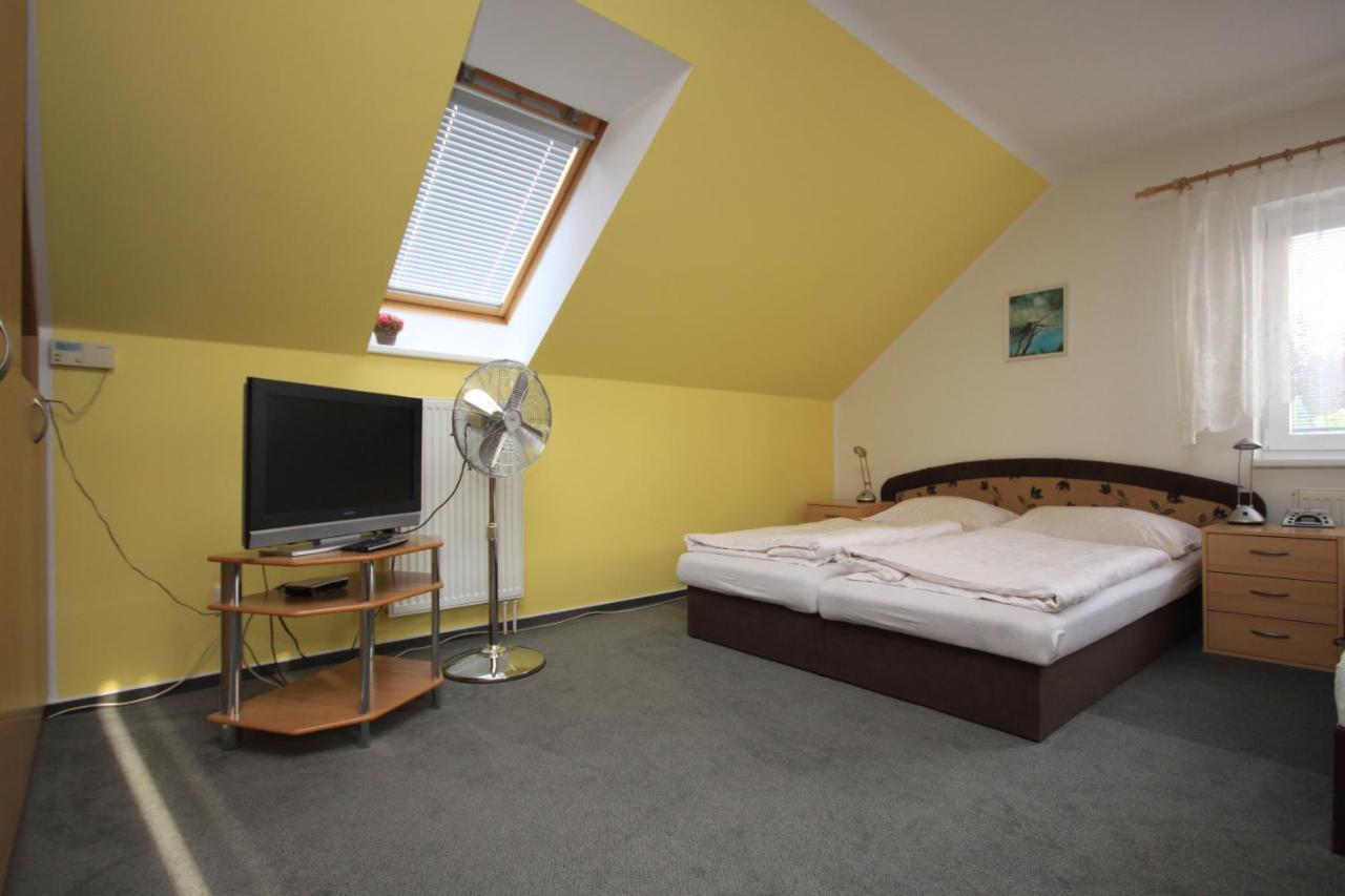 Apartmán pod Černou horou Rožnov pod Radhoštěm Esterno foto