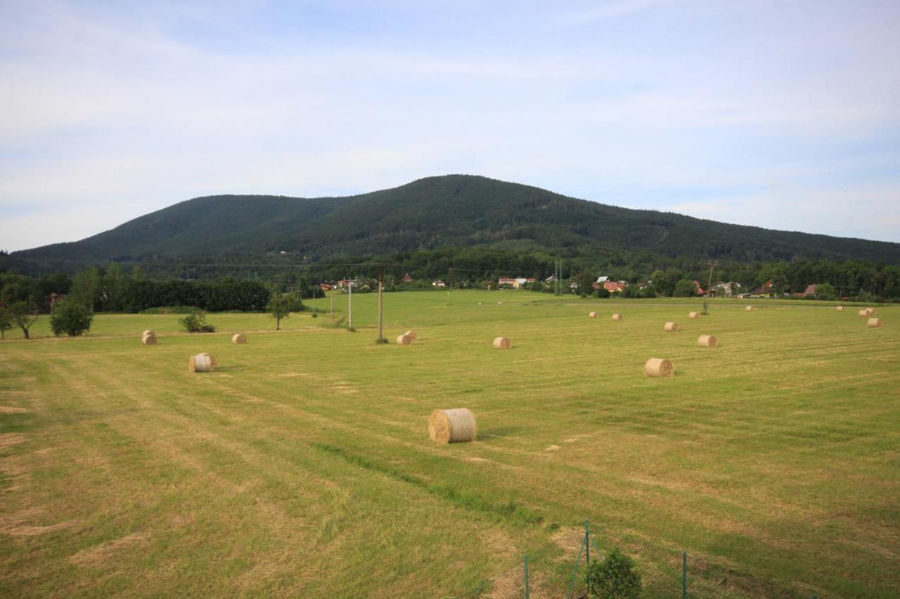 Appartamento Apartmán pod Černou horou Rožnov pod Radhoštěm Esterno foto